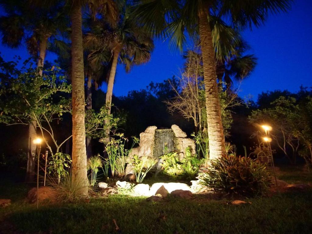 Jupiter Waterfalls - Newly Updated - Tiki Hut, Fire Pit, Kitchen, Pool Heater And More Exterior foto