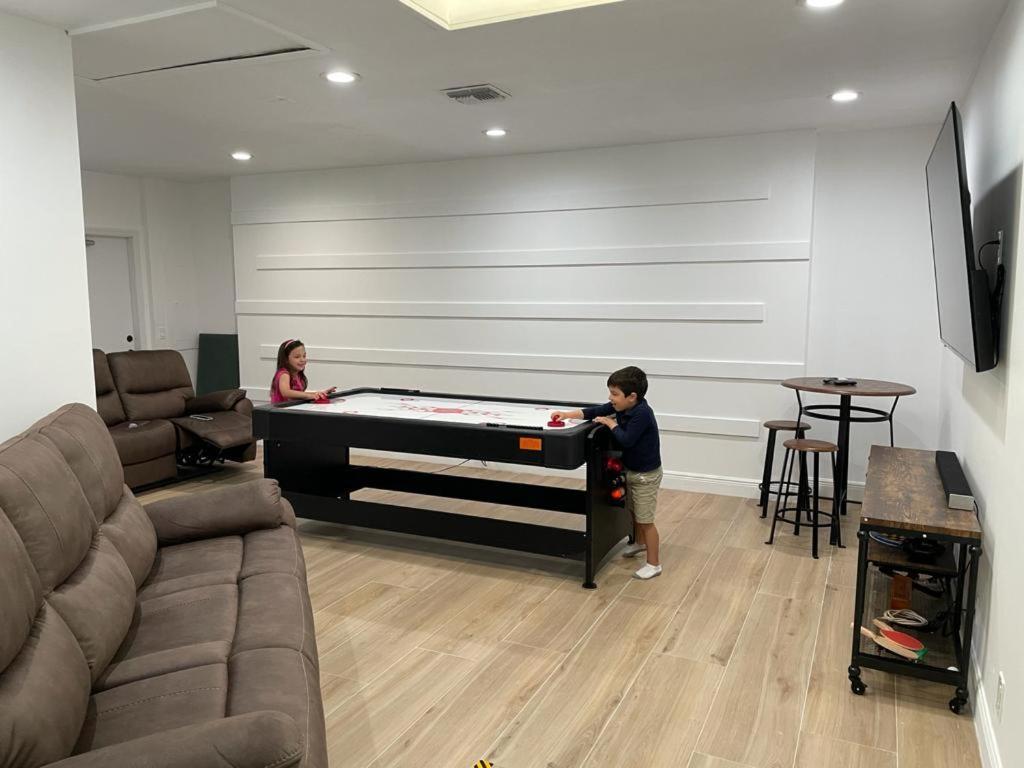 Jupiter Waterfalls - Newly Updated - Tiki Hut, Fire Pit, Kitchen, Pool Heater And More Exterior foto