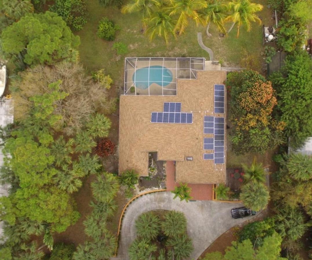 Jupiter Waterfalls - Newly Updated - Tiki Hut, Fire Pit, Kitchen, Pool Heater And More Exterior foto